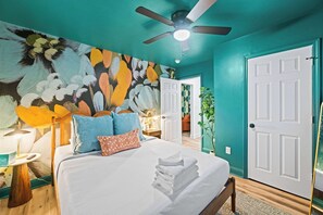 4 Schlafzimmer, Schreibtisch, Bügeleisen/Bügelbrett, WLAN