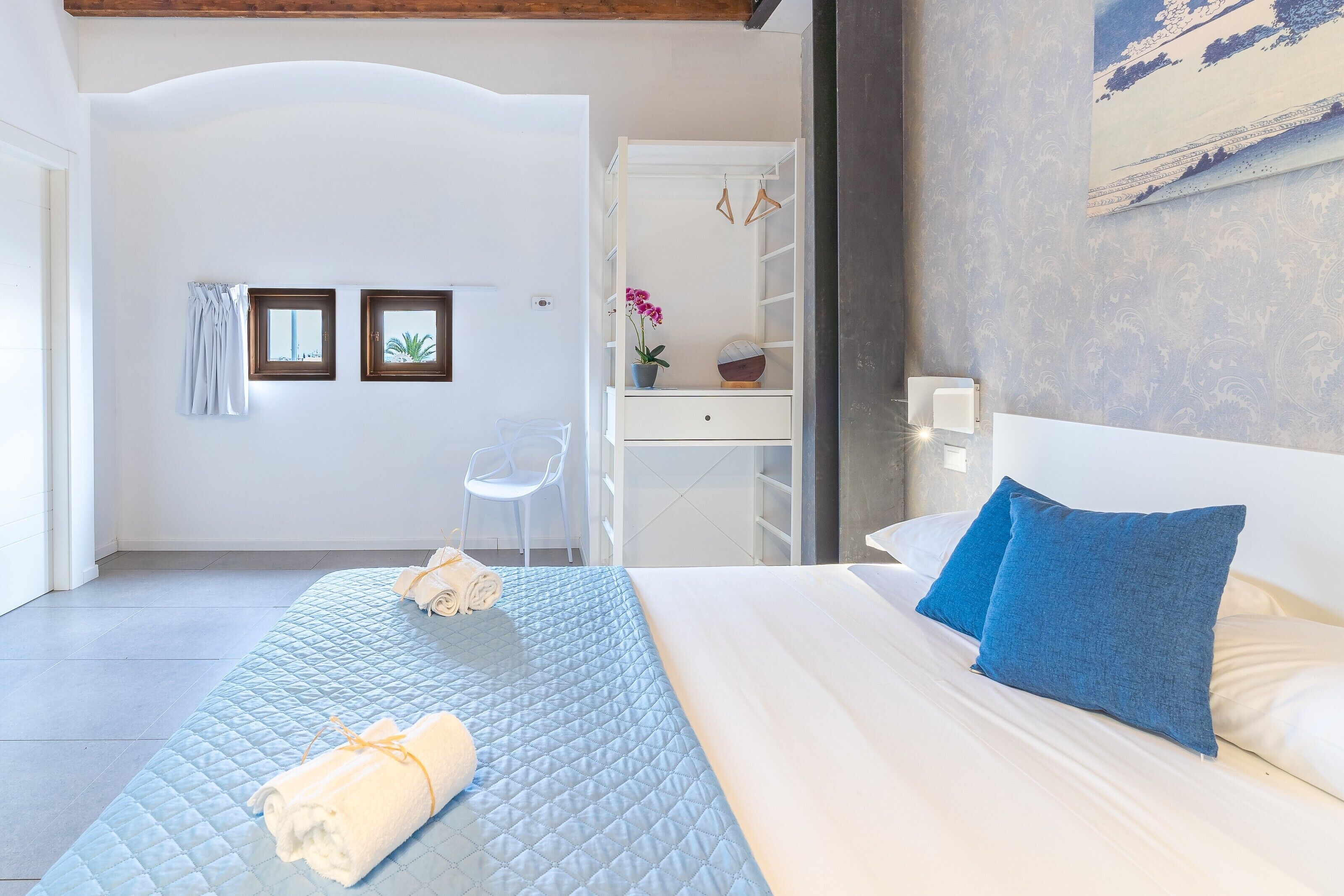 1 camera, Wi-Fi, lenzuola