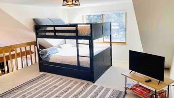 2 bedrooms, iron/ironing board, travel crib, WiFi