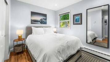 3 bedrooms, iron/ironing board, travel crib, WiFi
