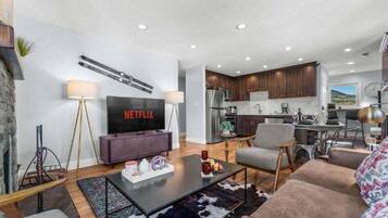 TV, fireplace, offices