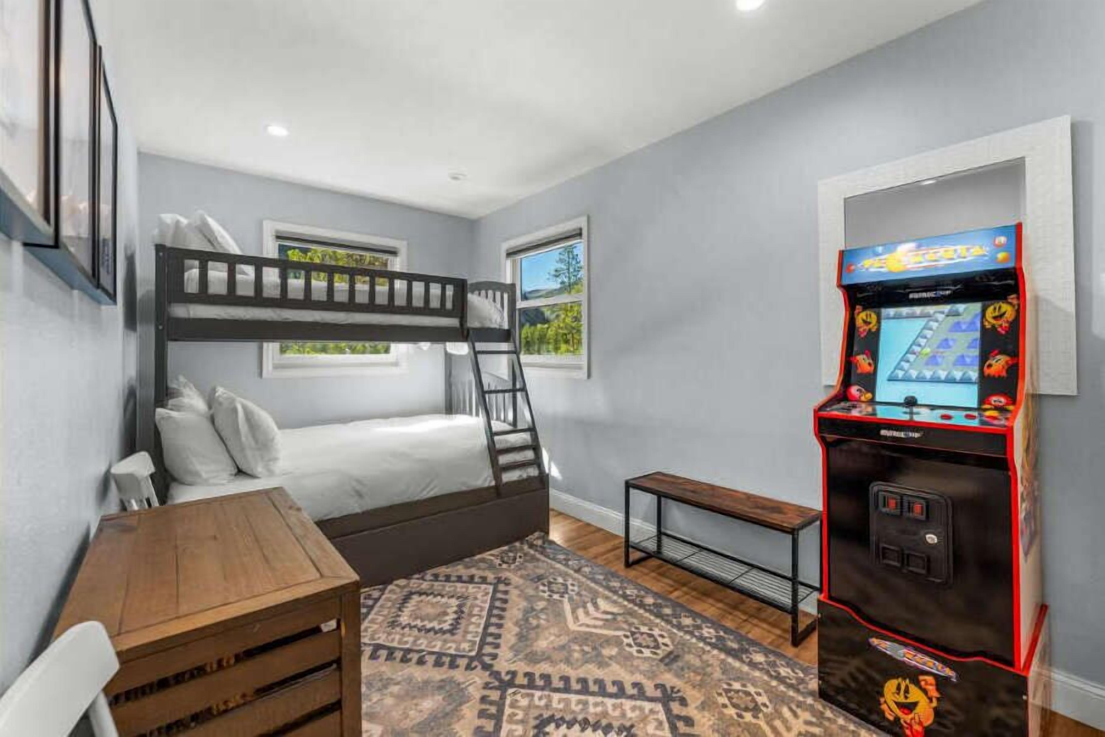 3 habitaciones, tabla de planchar con plancha, cuna de viaje y wifi 