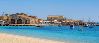 Room 206 at 'Le Saline Marzamemi' with Wi-Fi and Air Conditioning