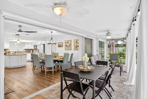 Dining - Highland Cove Hideaway (Sarasota)