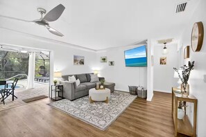 Smart TV, table tennis, printers - Highland Cove Hideaway (Sarasota)