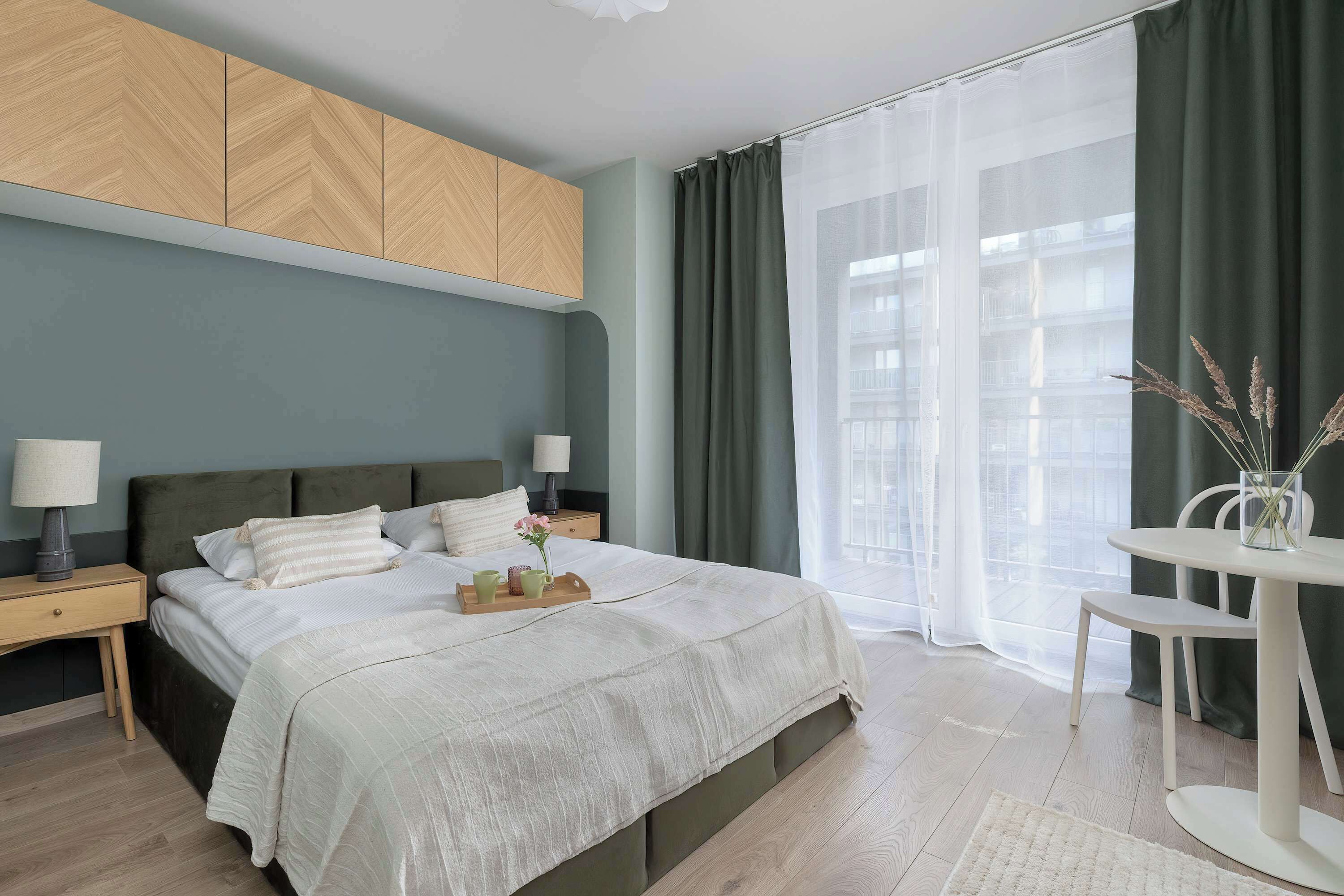 2 bedrooms, desk, iron/ironing board, WiFi