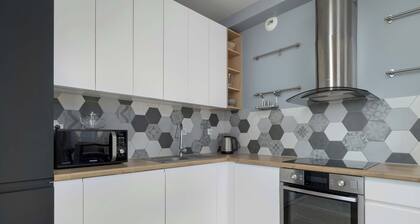 Dąbrowska 15C | Krakow | Spacious Apartment | Parking