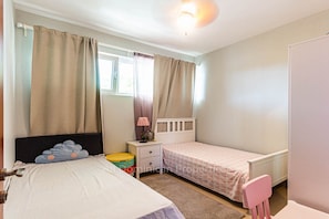 Apartment, 2 Bedrooms, Smoking, Balcony