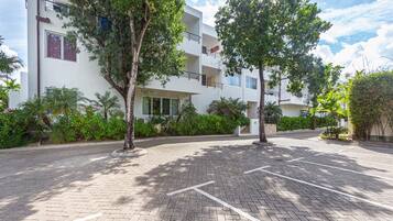 Apartment, 2 Bedrooms, Smoking, Balcony | Exterior