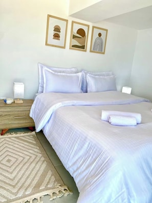 2 chambres, fer et planche à repasser, Wi-Fi gratuit, draps fournis