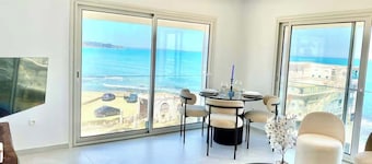 L'onde Turquoise - Waterfront apartment