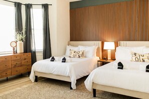 6 chambres, fer et planche à repasser, lit parapluie, Wi-Fi gratuit