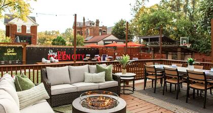 NEW! Pool, Hot tub, Firepit, Game Room, 8 min 2 DT