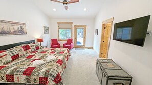 4 bedrooms, free WiFi, bed sheets - Celestial - Gorgeous Home, South of Sunriver, Easy to Mt Bachelor, Hot Tub (Three Rivers)
