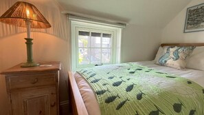 Iron/ironing board, free WiFi