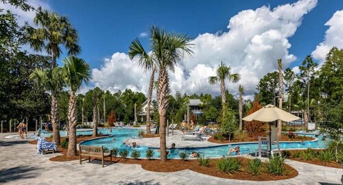 WaterColor Cottage Retreat | Sleeps 10