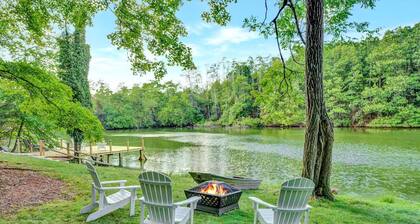 Private Cozy 2BR Lakefront, 200-Acre Estate