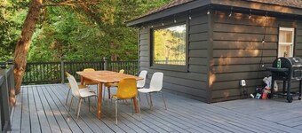 Private Cozy 2BR Lakefront, 200-Acre Estate