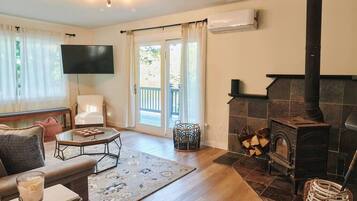 TV connectée, cheminée