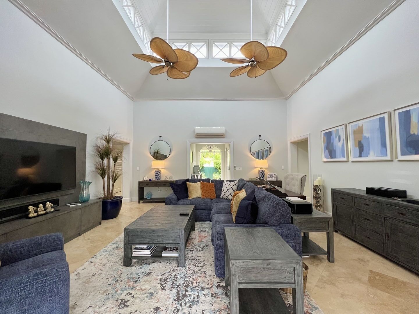 Villa, 2 Bedrooms | Living area
