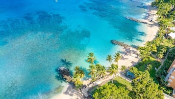 Condo, 3 Bedrooms | Beach