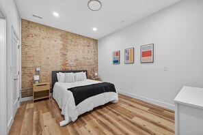 Căn hộ, 2 phòng ngủ | 2 phòng ngủ, khu vực làm việc phù hợp cho laptop 