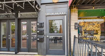 Stylish Downtown Unit With Historic Charm 2 Bedroom Apts