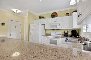 Leilighet, 3 soverom | Eget kjøkken | Kjøleskap, ovn, kaffetrakter/tekoker og brødrister