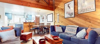 Mammoth Sierra Townhomes #25 3 Bedroom Condo