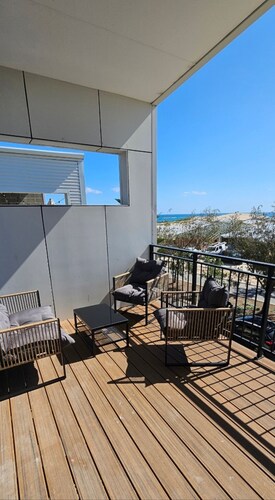 5 minutes walk to the beach! Alkimos Coastal 3 Bedroom Townhouse