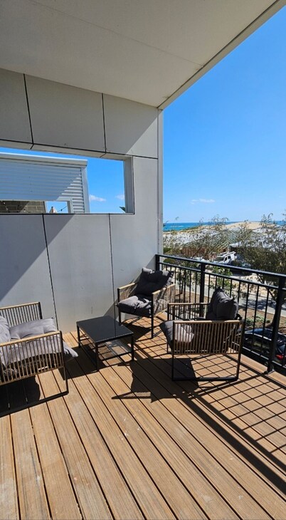 5 minutes walk to the beach! Alkimos Coastal 3 Bedroom Townhouse