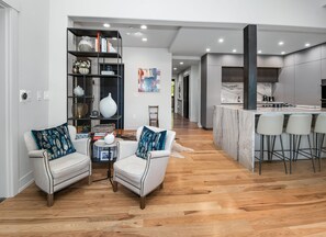 Condo, 4 Bedrooms | Interior