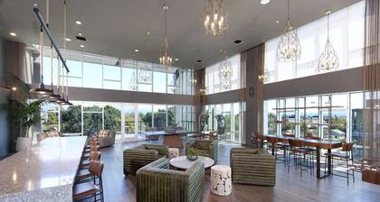 Serene APT 10 Min From Disneyland With Pool GYM