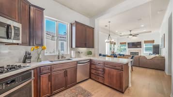 Apartment | 2 bedrooms, Internet