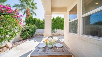 Apartment | 2 bedrooms, Internet