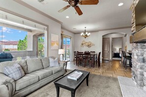 TV, fireplace - The Overlook at Coral Springs (Hurricane)