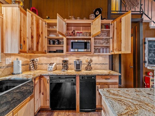 New Listing - Delightful Stay at 1st Cabin with Wood Stove