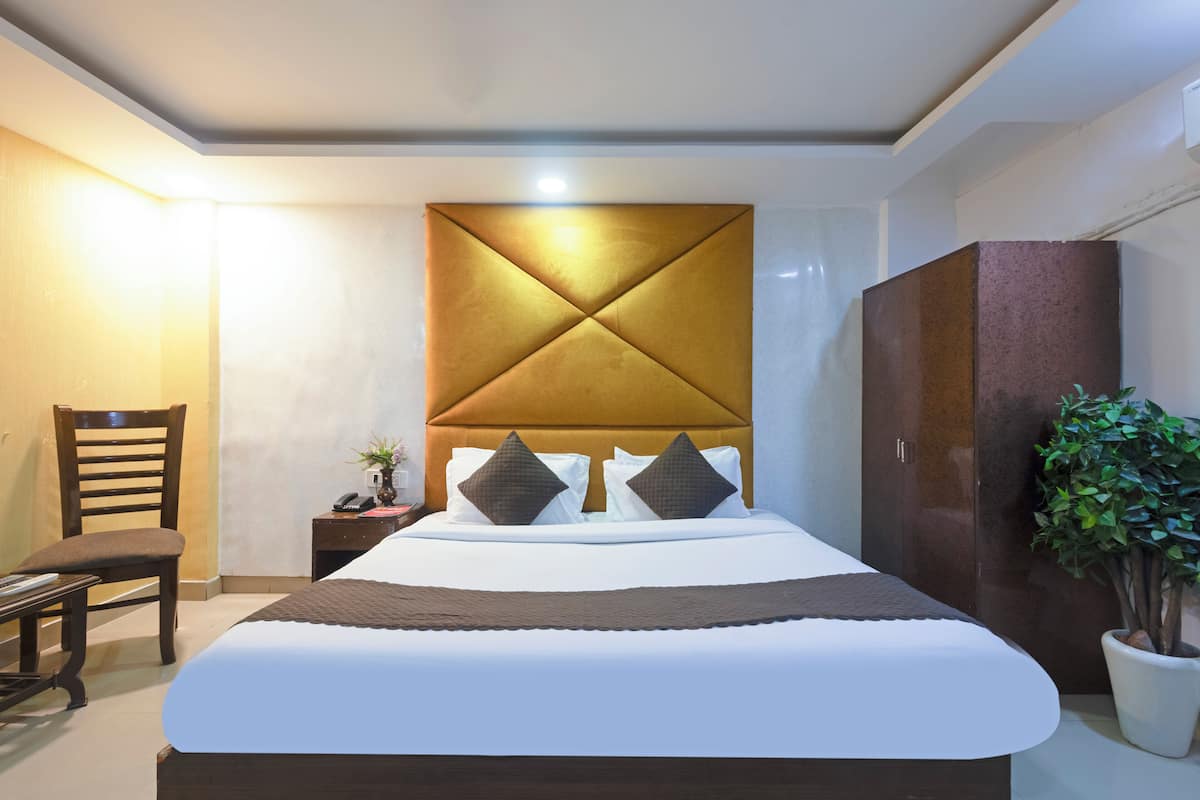 Egyptian cotton sheets, premium bedding, memory foam beds