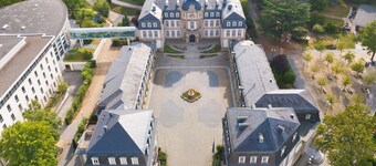 Myskyline - for 6 persons, roof terrace, balcony, garage, bed linen incl.