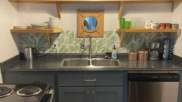 Microwave, oven, stovetop, dishwasher