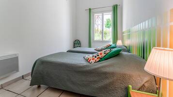 2 chambres, fer et planche Ă repasser, Wi-Fi, draps fournis