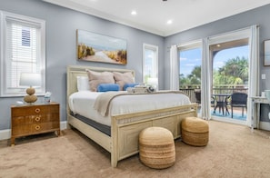 5 bedrooms, iron/ironing board, WiFi, bed sheets