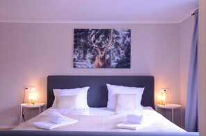 4 bedrooms, free WiFi, bed sheets