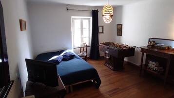 5 chambres, fer et planche Ă repasser, Wi-Fi