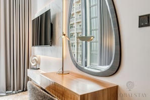 Deluxe Apartment, 1 Bedroom, Kitchen, Desert View