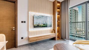 Deluxe-huoneisto, 1 makuuhuone, keittiö, näkymä aavikolle | Oleskelualue | Taulutelevisio, Netflix, suoratoistopalvelut