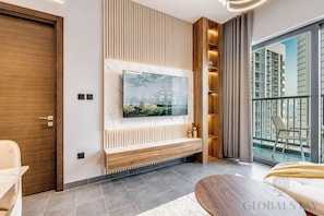 Deluxe Apartment, 1 Bedroom, Kitchen, Desert View | Living area