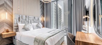 GLOBALSTAY. The Crest Tower C Apartments