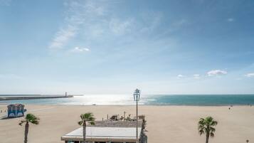 Platja a a prop