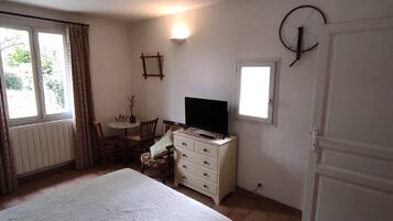 1 sovrum, strykjÀrn/strykbrÀda och wi-fi